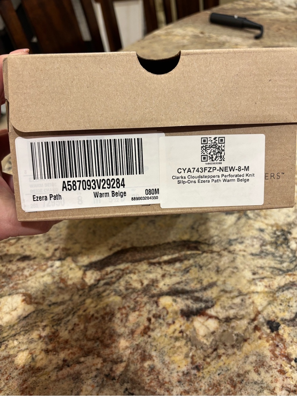 Clark’s Slip on Sneakers NEW IN BOX - Picture 8 of 8